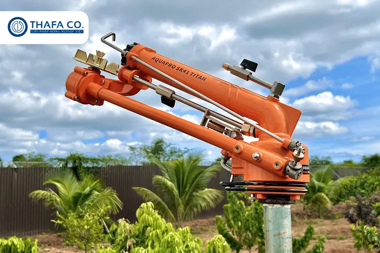TOP 6 Loại Béc Tưới Cà Phê Bán Kính Lớn Chính Hãng Thafaco 5 Béc tưới cà phê bán kính lớn Aquapro SK41 Titan